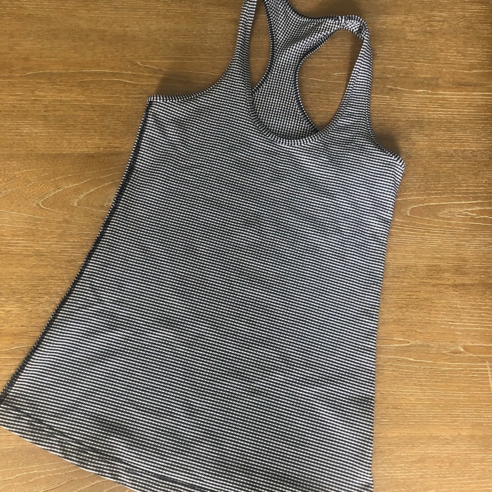 Lululemon tank